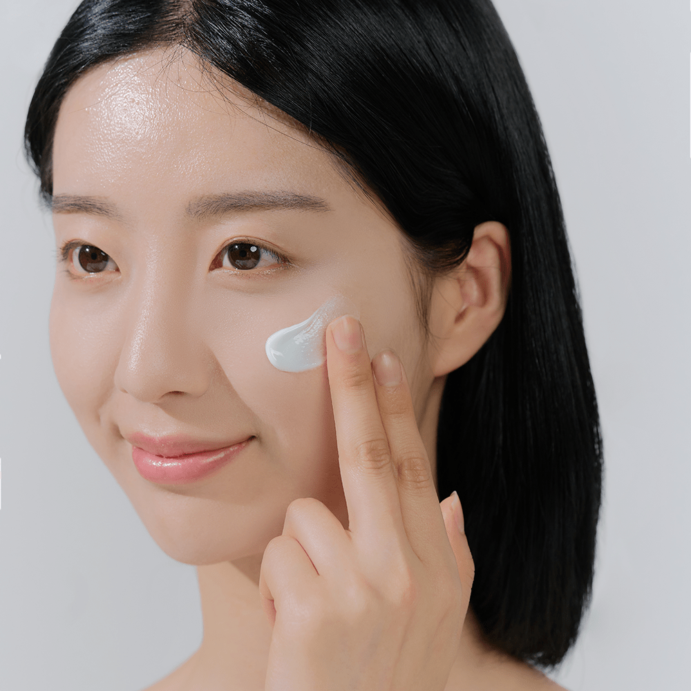SKIN1004 Centella Hyalu-Cica Water-Fit Sun Serum SPF50+ PA+++ 100Ml